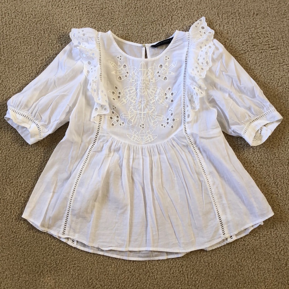Zara embroidery white top